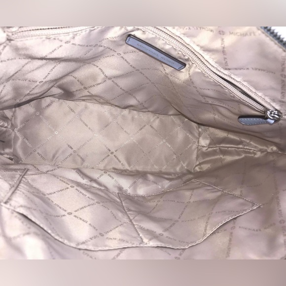Michael Kors Elegant Gray Tote - Picture 6 of 10